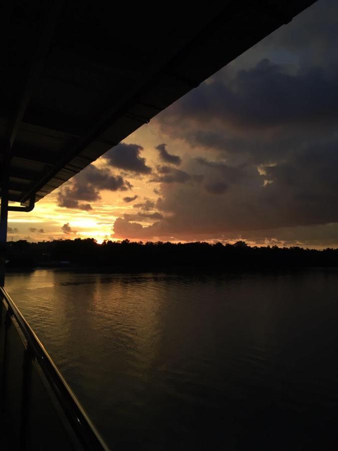 Hotel Le-Shore Kuala Selangor Exterior foto